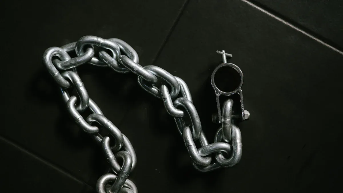 How Hard Chrome Plating Reduces Corrosion in Chrome Hydraulic Rods